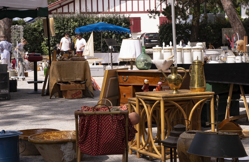 La brocante du centre ... - Crédit: Office | CC BY-NC-ND 4.0