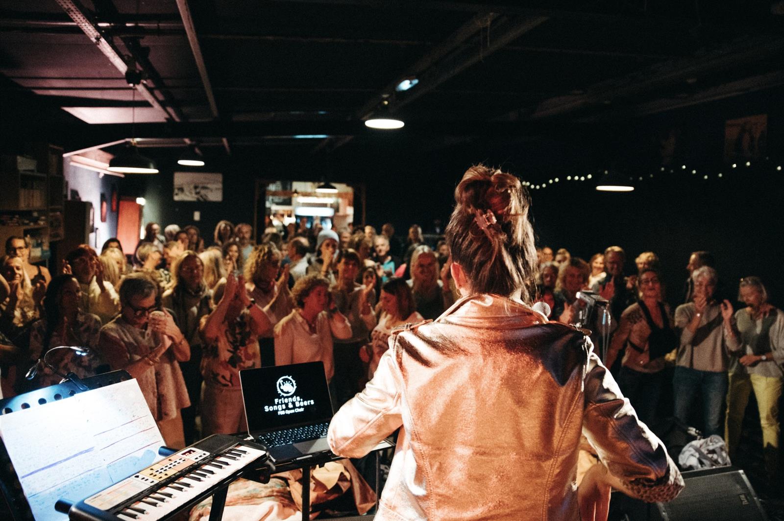 Circus Friends, Songs & Beers