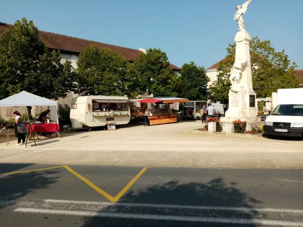 Marché - Crédit: ville d'Azur | CC BY-NC-ND 4.0
