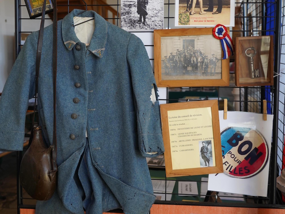 Exposition - L'adieu aux larmes