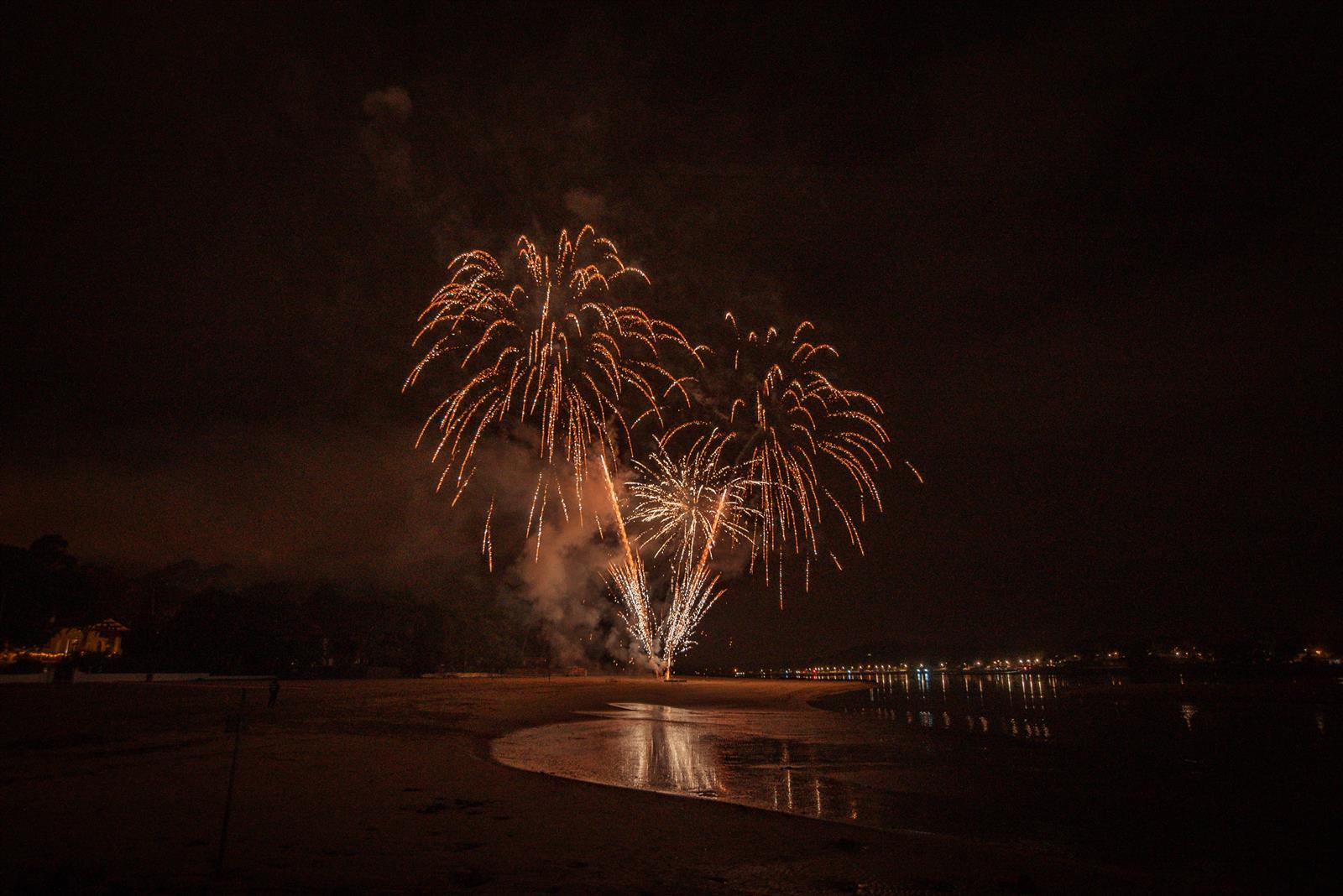 Feu d'artifice ● Noël 2025