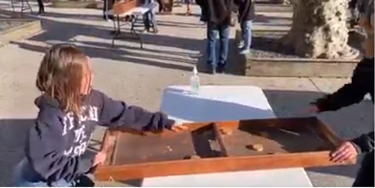 1Jeux géants en bois