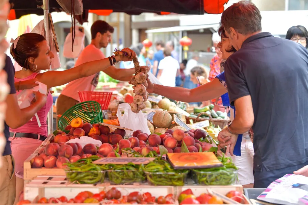 Le marché prend l'air ! - Crédit: © Gilles Arroyo | CC BY-NC-ND 4.0