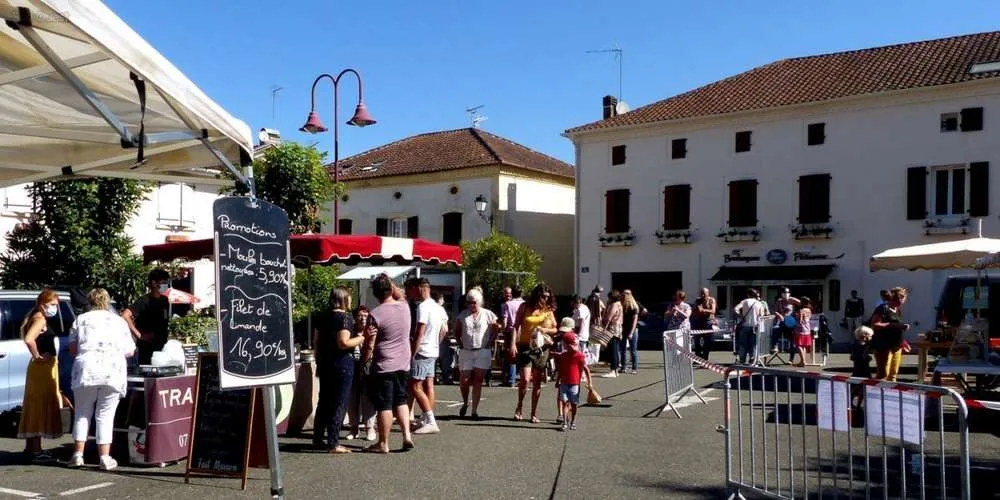 Marché traditionnel - Crédit: Mairie Habas | CC BY-NC-ND 4.0