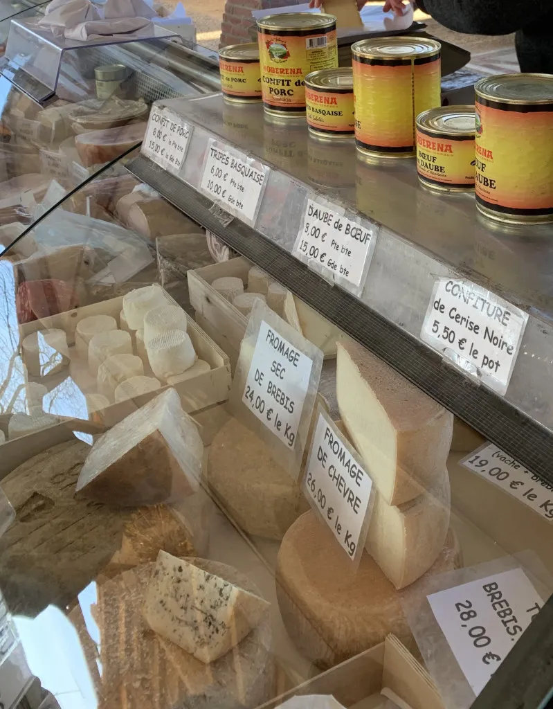 Marché traditionnel - Crédit: CLNT | CC BY-NC-ND 4.0