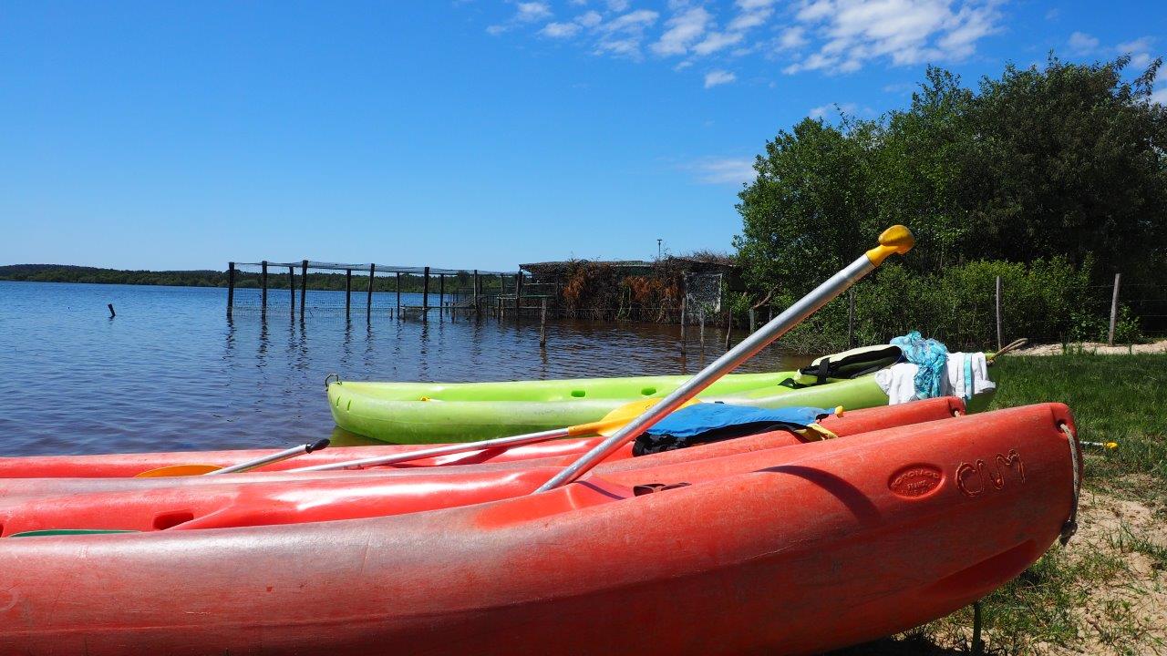 Visite en Canoë d'une cabane en bois "tchanqué ...