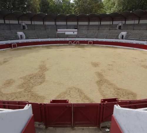 Visite à 3 voix au coeur des arènes d'Aire sur Adour