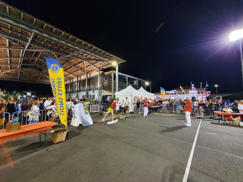 Championnat du monde de Lancer de pignes