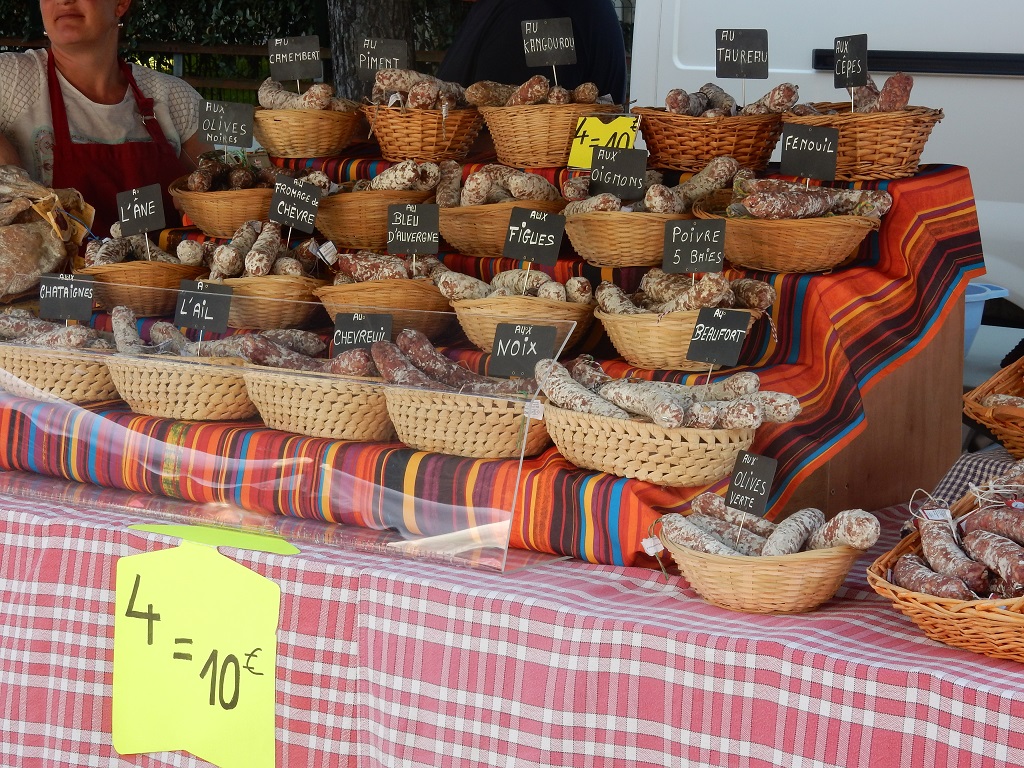 Marché traditionnel saisonnier