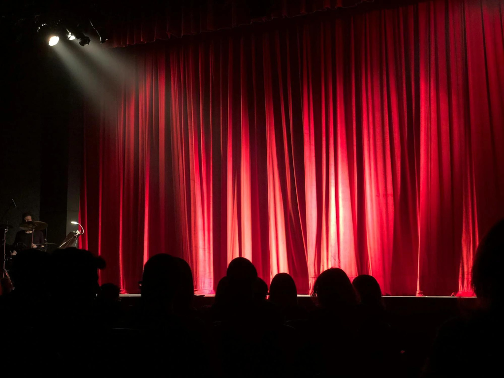 Théâtre "Les cinq Dits des clowns au Prince"