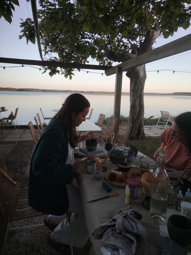 Apéro céramique au bord du lac d'Azur la Paill ...