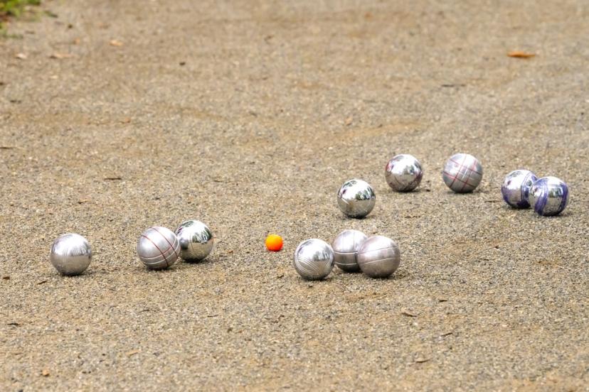 Concours de pétanque