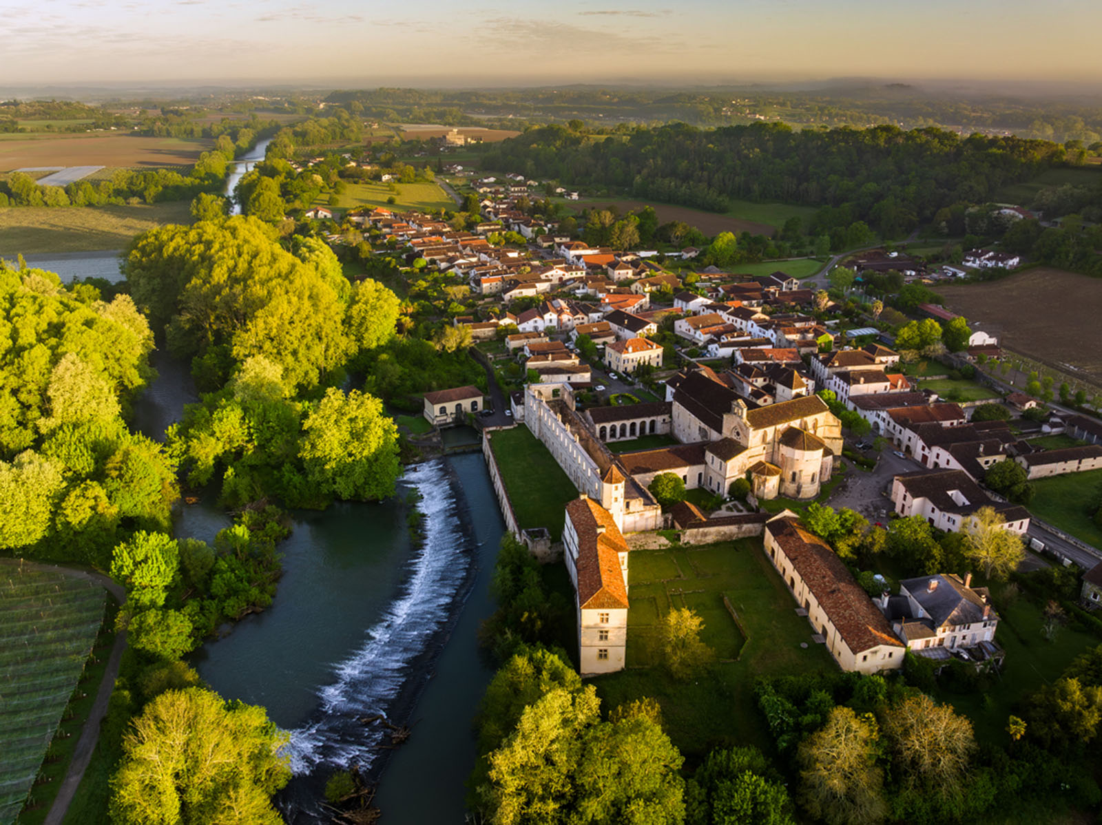 Abbaye de Sorde - Découvrez plus de mille ans d'histoire à Sorde-l'Abbaye