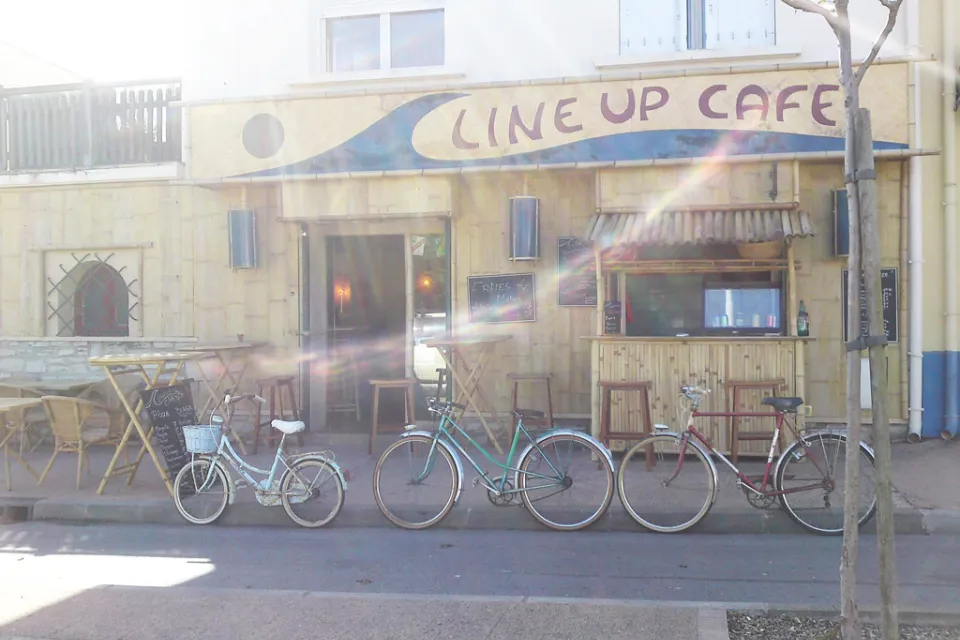 Line up Café