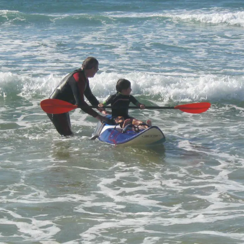 Canoë Surfing