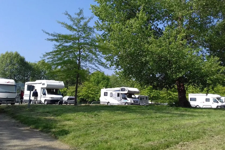 Camping les Ombrages de l'Adour