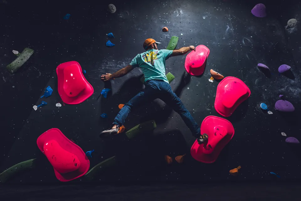 Gravity Bouldering