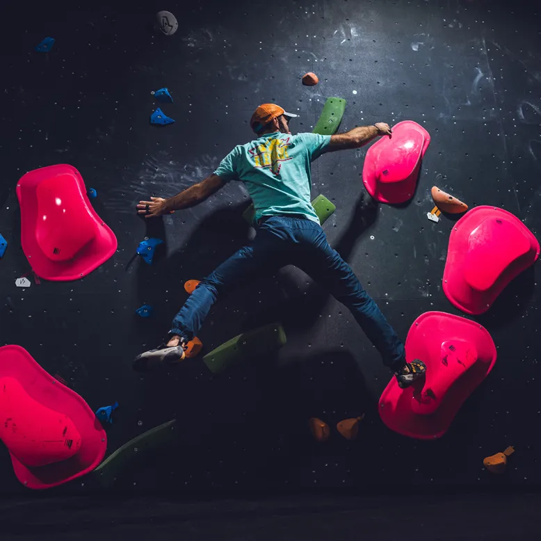 Gravity Bouldering