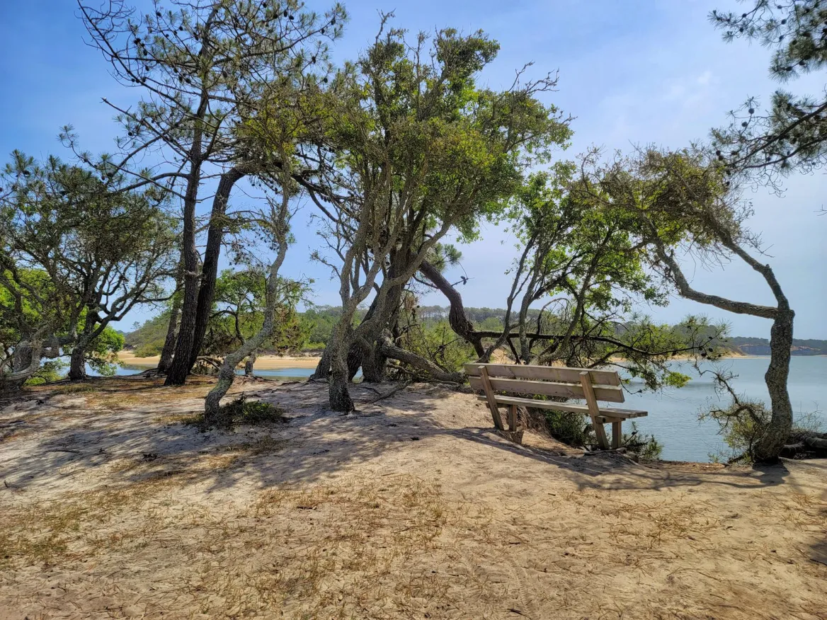 marine lake of port d'albret