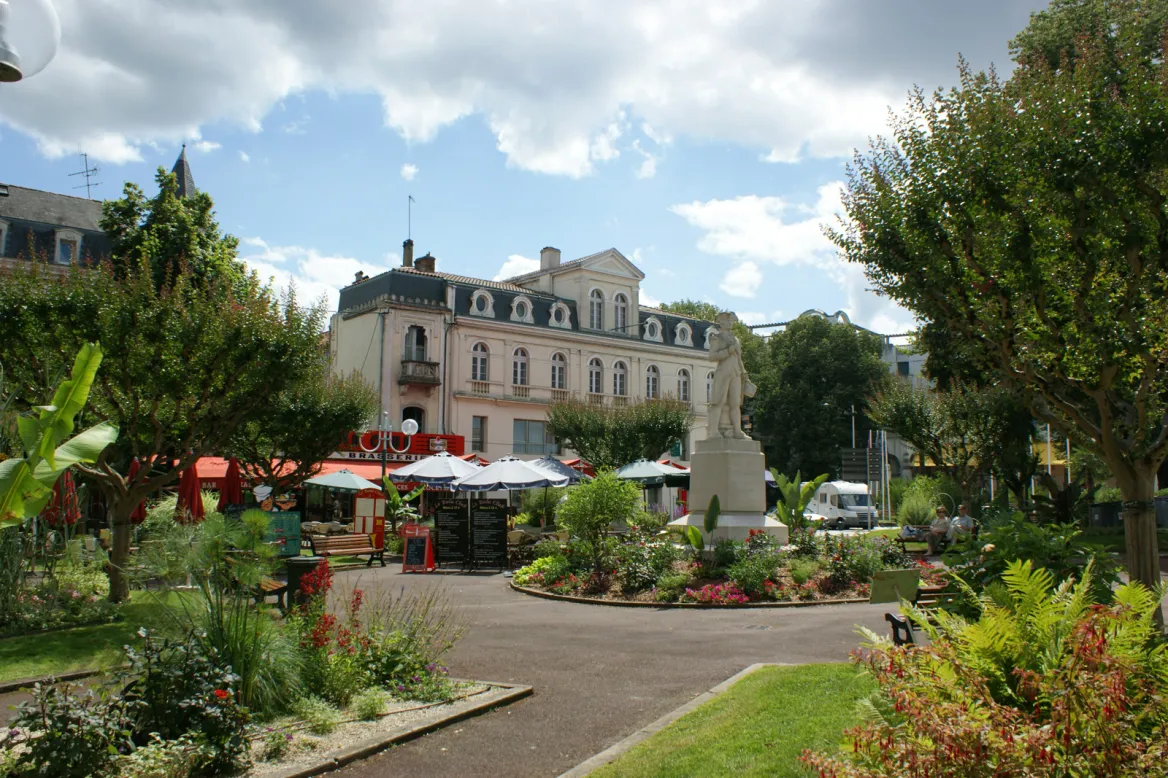 Dax