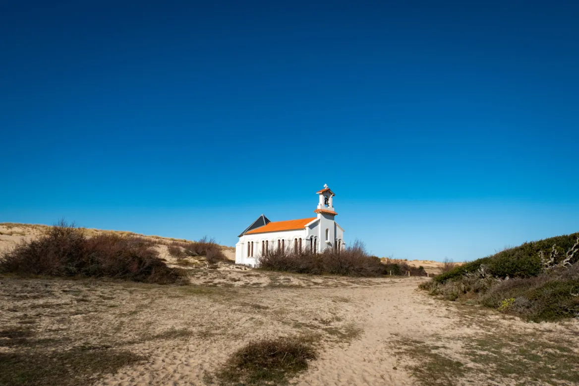 Sainte Thérèse Chapel Photo: AdobeStock_LuIvDa-labenne