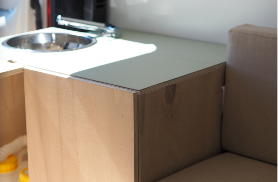 Sink from the Van Landais fitting kit