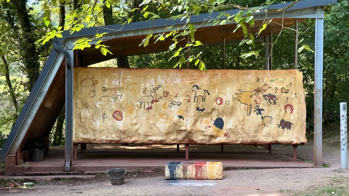 Painting workshop at the Brassempouy Prehistosite