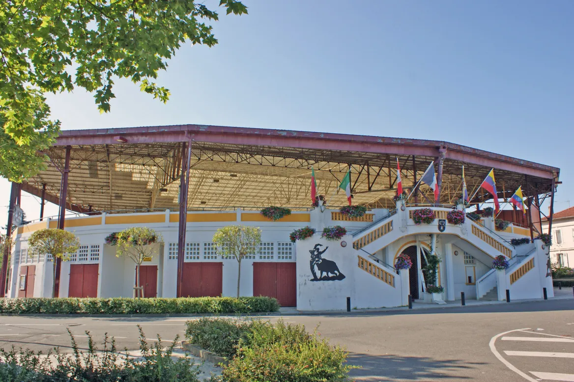 The Pomarez Arena