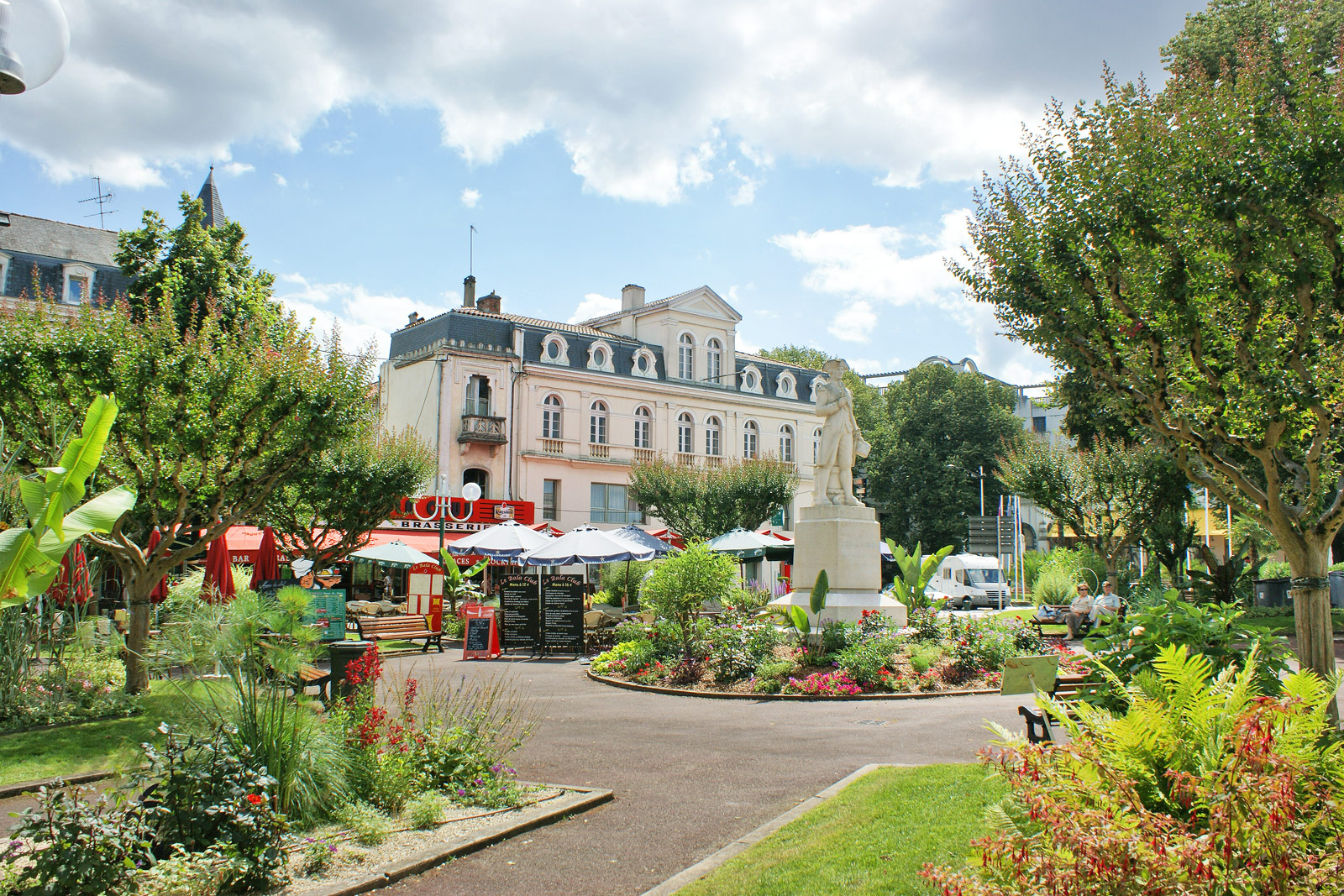 Dax City Center
